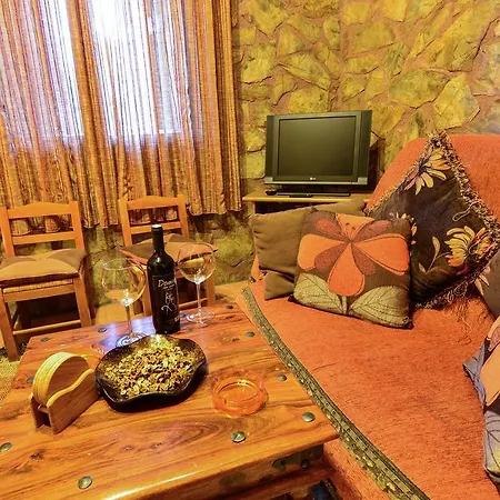 B K Guesthouse - Ξενώνας Β-Κ Guest house