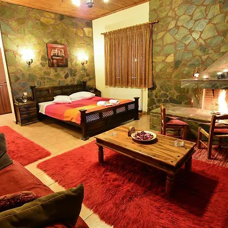 B K Guesthouse - Ξενώνας Β-Κ *