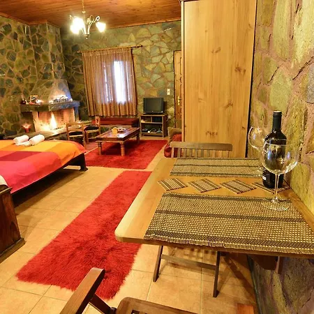 B K Guesthouse - Ξενώνας Β-Κ Guest house *
