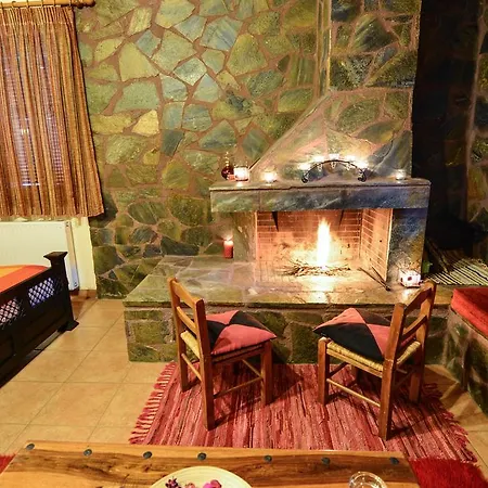B K Guesthouse - Ξενώνας Β-Κ * Ano Trikala