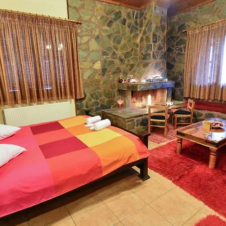 B K Guesthouse - Ξενώνας Β-Κ